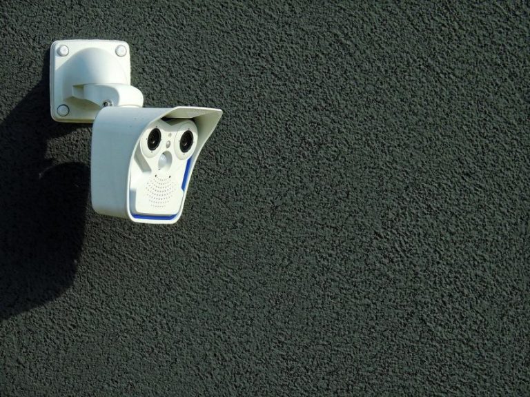 Ons team Slotenmaker Kruisem specialiteit inbraakpreventie met veilige sloten en beveiligingssystemen voor huizen en bedrijven